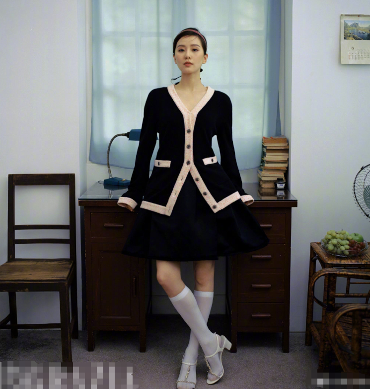 刘诗诗气质有多好？当挑战复古妆容后，魅力由