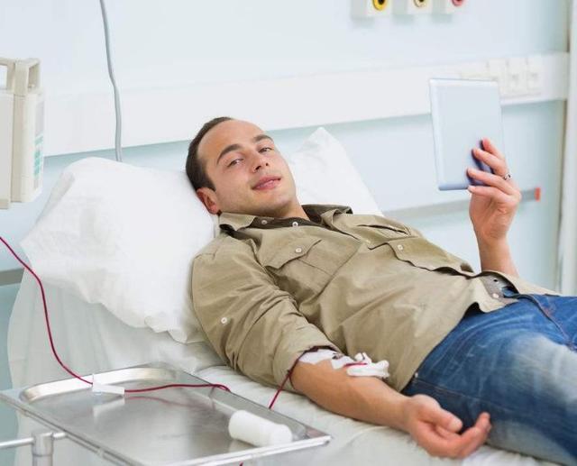 为什么输血要给钱，献血是无偿呢？仅仅是为了