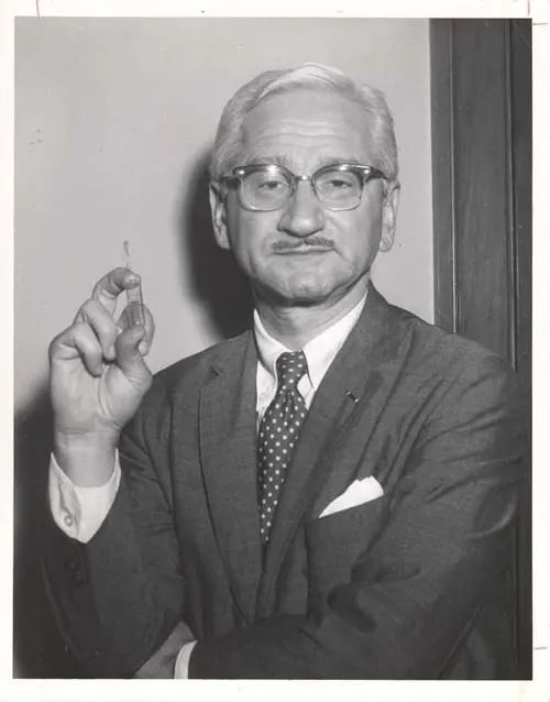 脊髓灰質炎的疫苗研發，美蘇攜手，中國靠糖丸爺爺力挽狂瀾