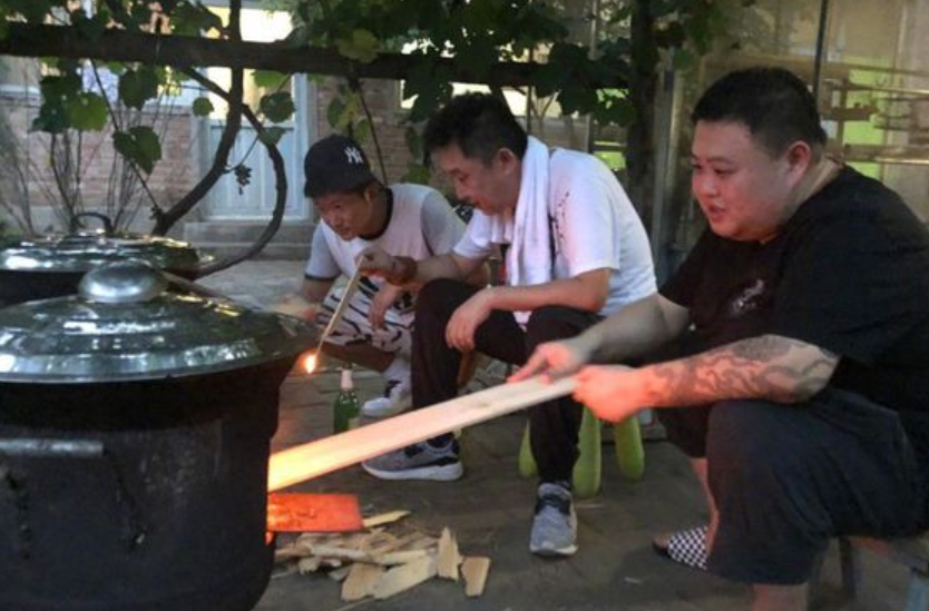 德云社“吃货”知多少？郭德纲有造诣，于谦讲