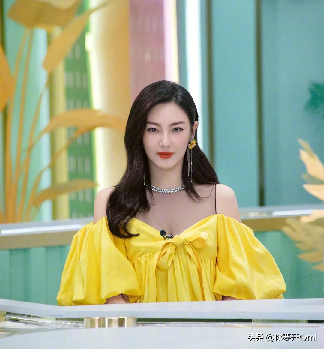 张雨绮跟赵丽颖年龄相同，杨幂刘诗诗都比她大