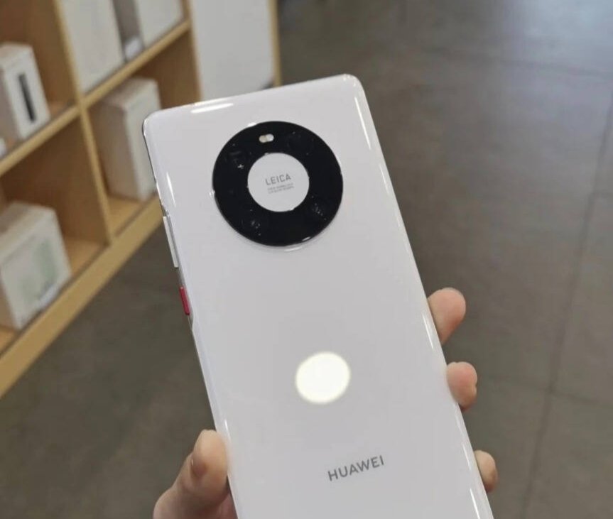 妥协？终于知道为什么很多原来想买Mate40Pro的人，却买了P40Pro