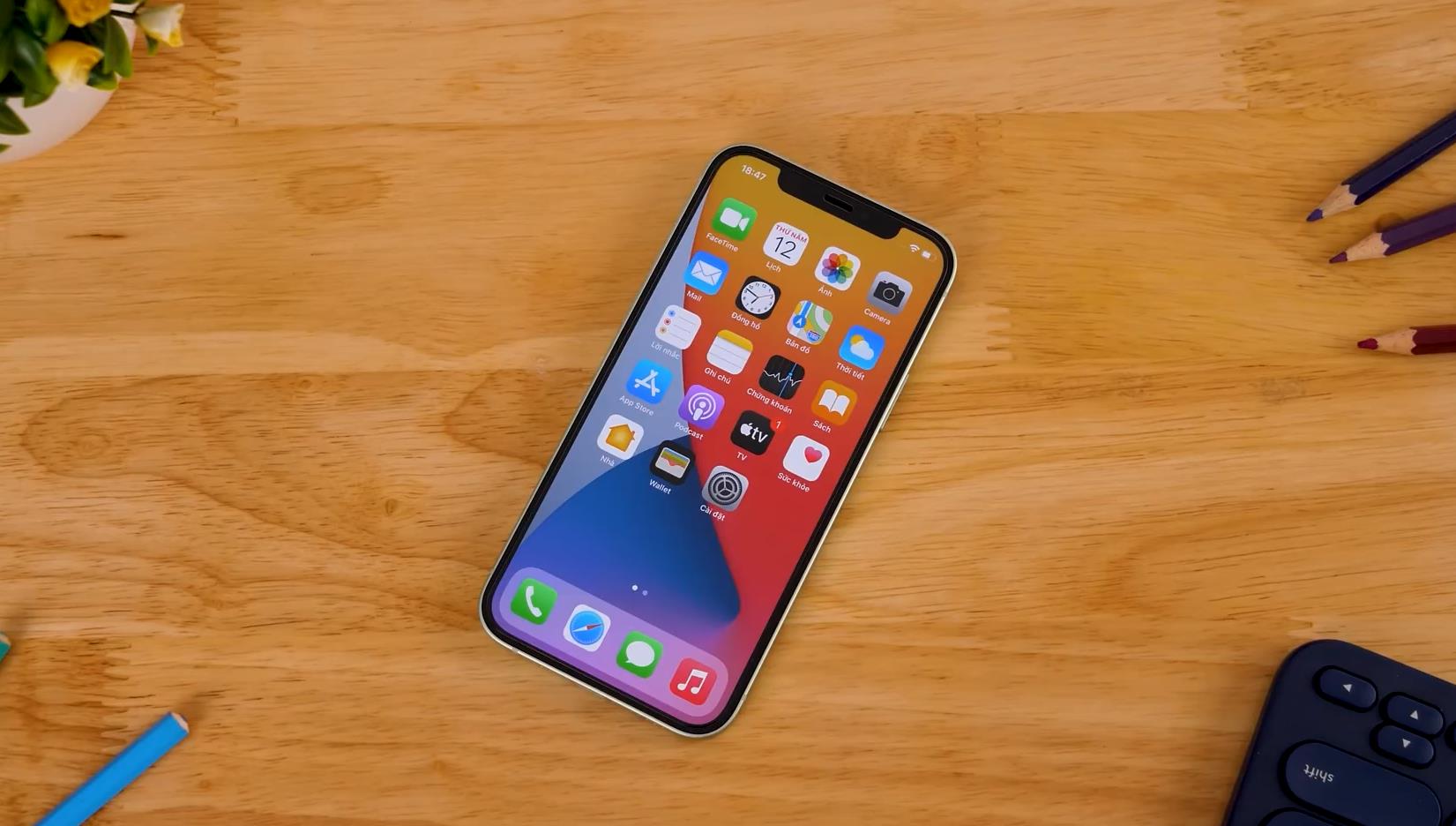 小米MIX4无人问，iPhone 12热度高，手机的颜值重要吗？