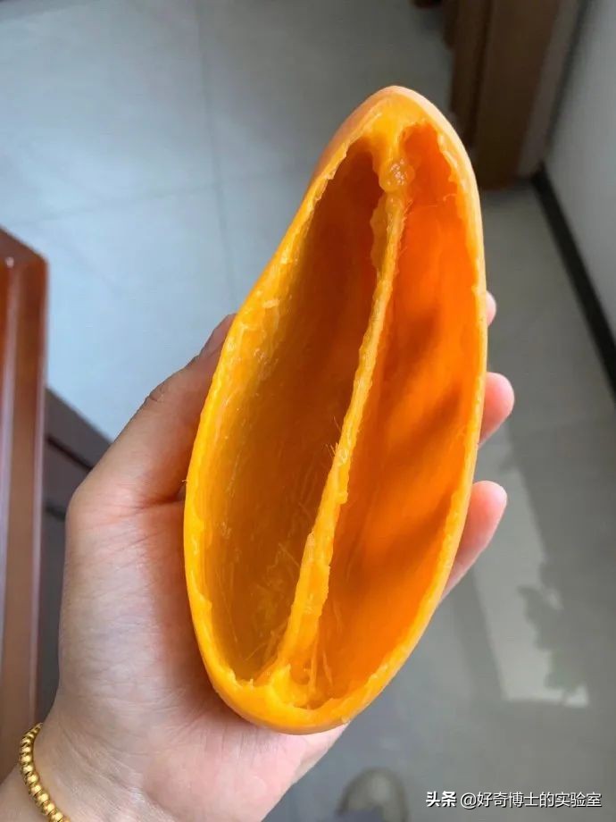 雞蛋居然能下蛋中蛋