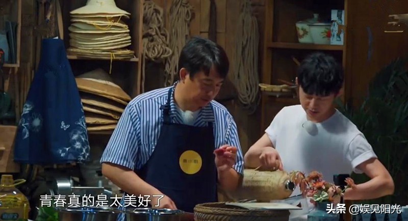 《向往的生活》使人老吗？黄磊瘦了，但状态跟