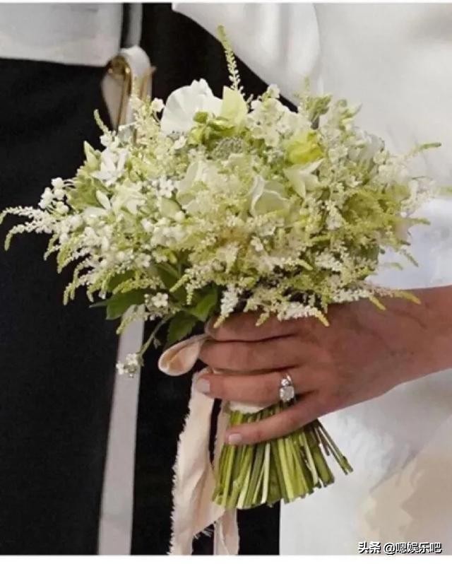 英皇室公主 王妃们的婚礼手捧花，盾形花束，经典大瀑布式