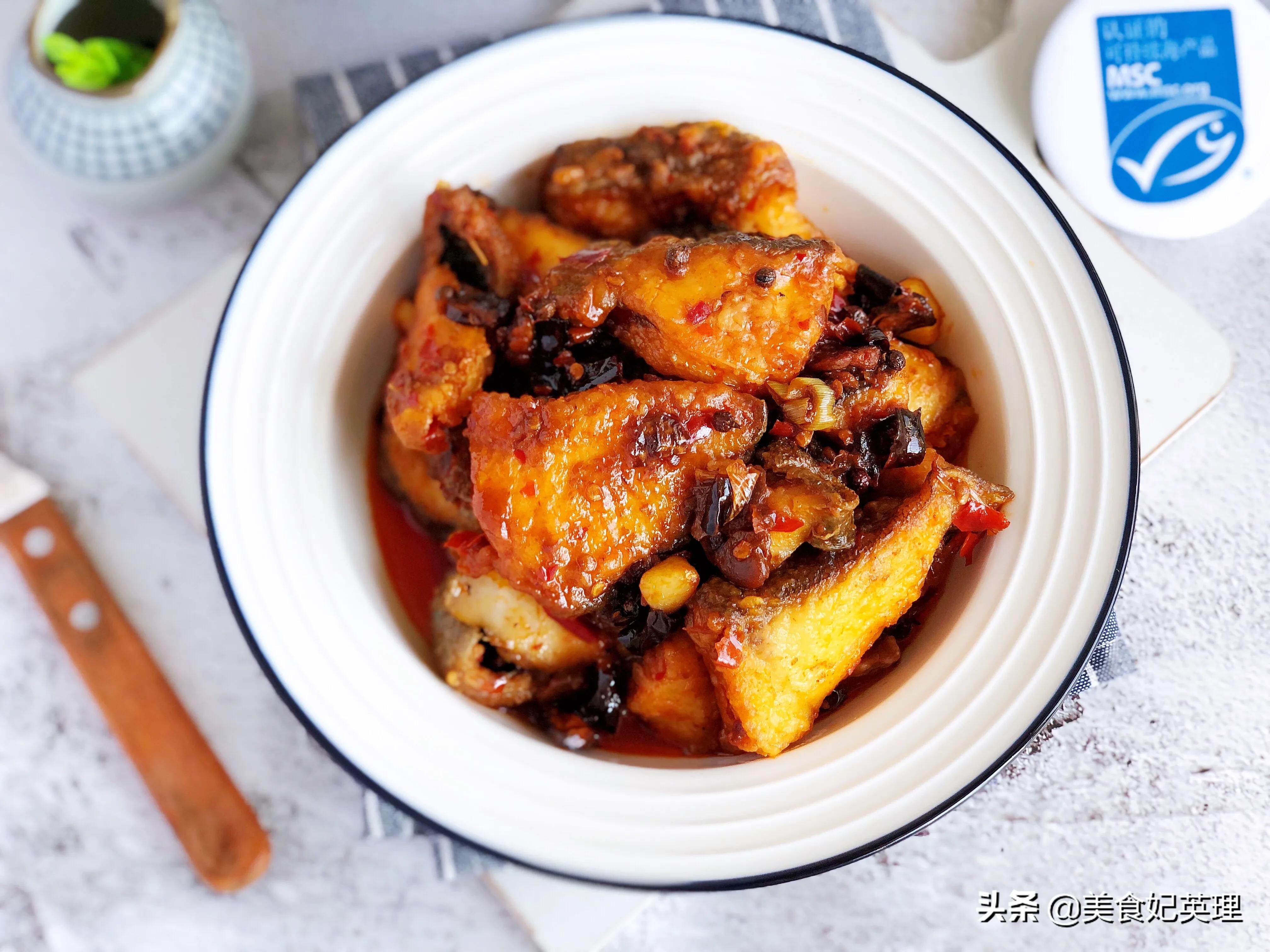 鳕鱼别再炖着吃了，试试这做法，麻辣鲜香巨下饭，老公直竖大拇指