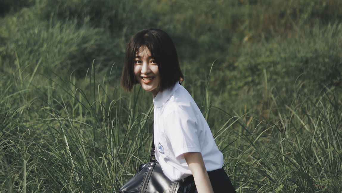 时代峰峻“大公主”，和陈飞宇关系好到片场摸