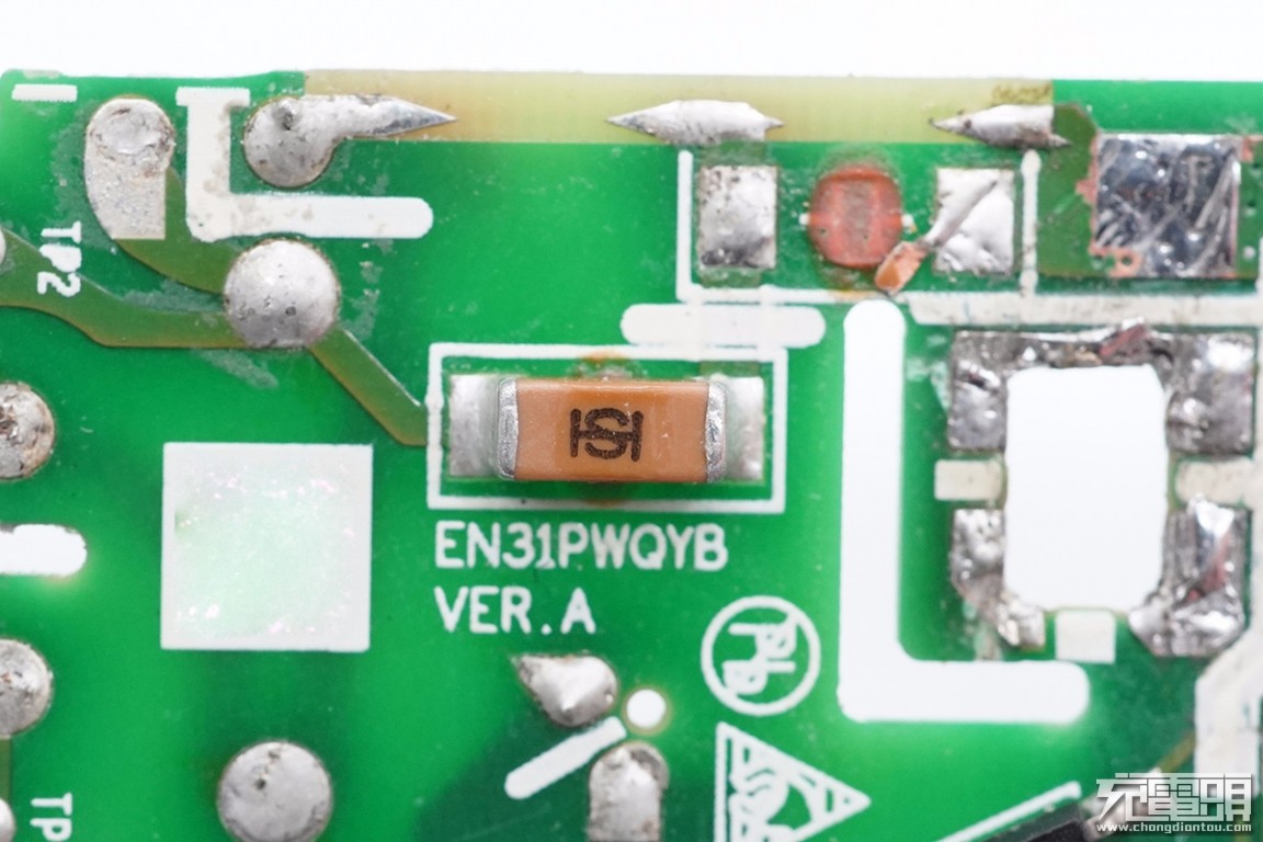 华为65W氮化镓快充充电器深度拆解，华为用户最好的充电器来了