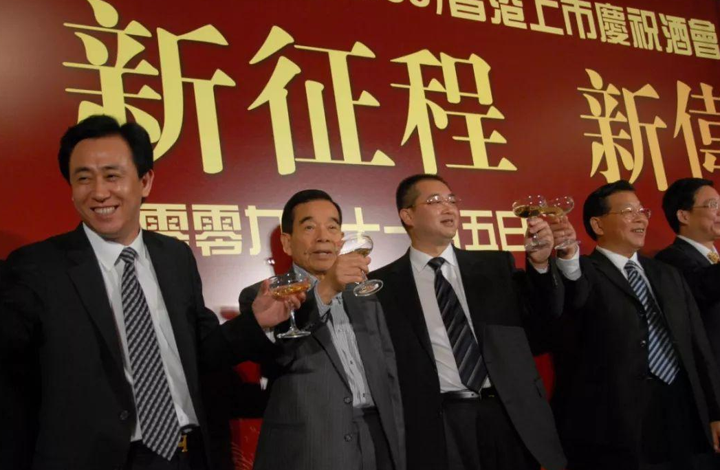 干过保安、掏过粪，“靠打牌”融资5亿，许家印的隐忍你学得会么