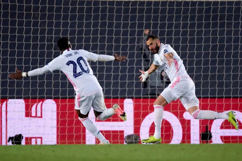 3-1! 4-1! Coronal of Europe of emperor horse promotion 8 strong, benzema bangs 70 balls history the 5th person