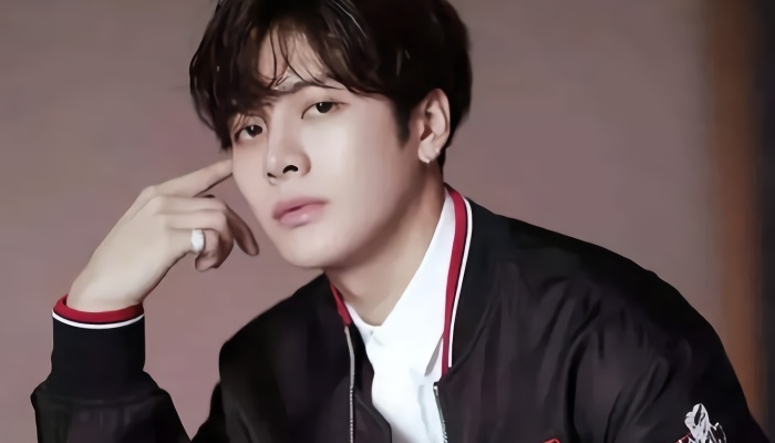 娱乐圈“交际花”王嘉尔，只因遇到欧阳娜娜，