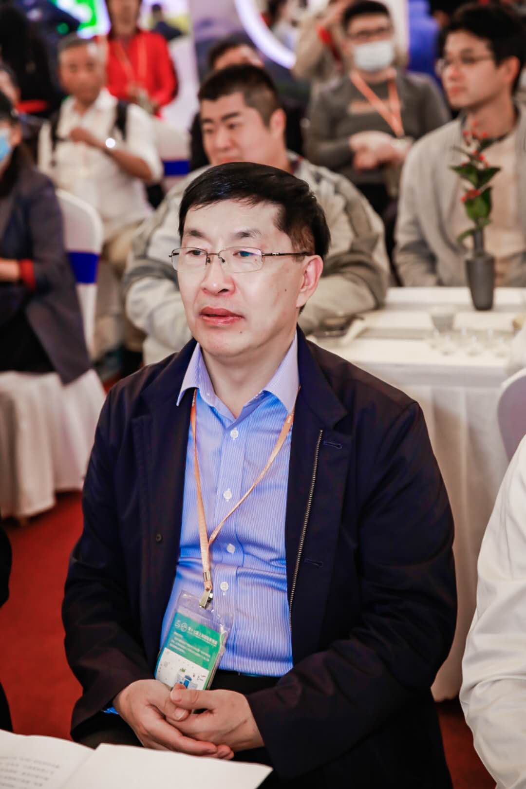 在随后举行的《绿水青山活有机》专家对话会上,中国农业科学院茶叶