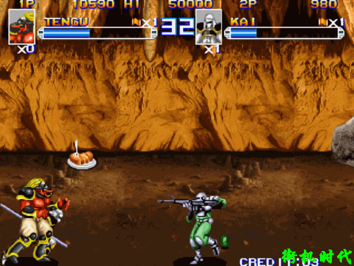 街机游戏最默契的夹攻，漫长的折磨，BOSS只想快点入土为安