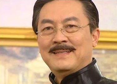 秦五爷最初那么欺负依萍，为何后面答应她所有