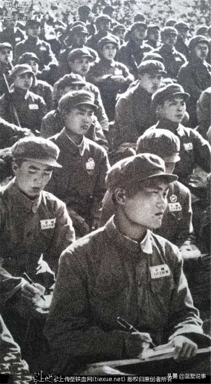 老照片记录，朝鲜战争结束后留在朝鲜的志愿军