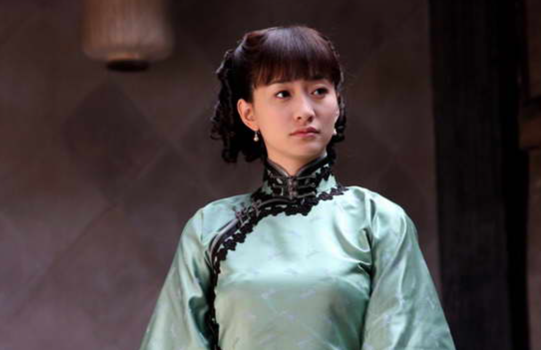 李小冉：被魔鬼前任威胁，为梅婷前夫流产，最终和男闺蜜修成正果