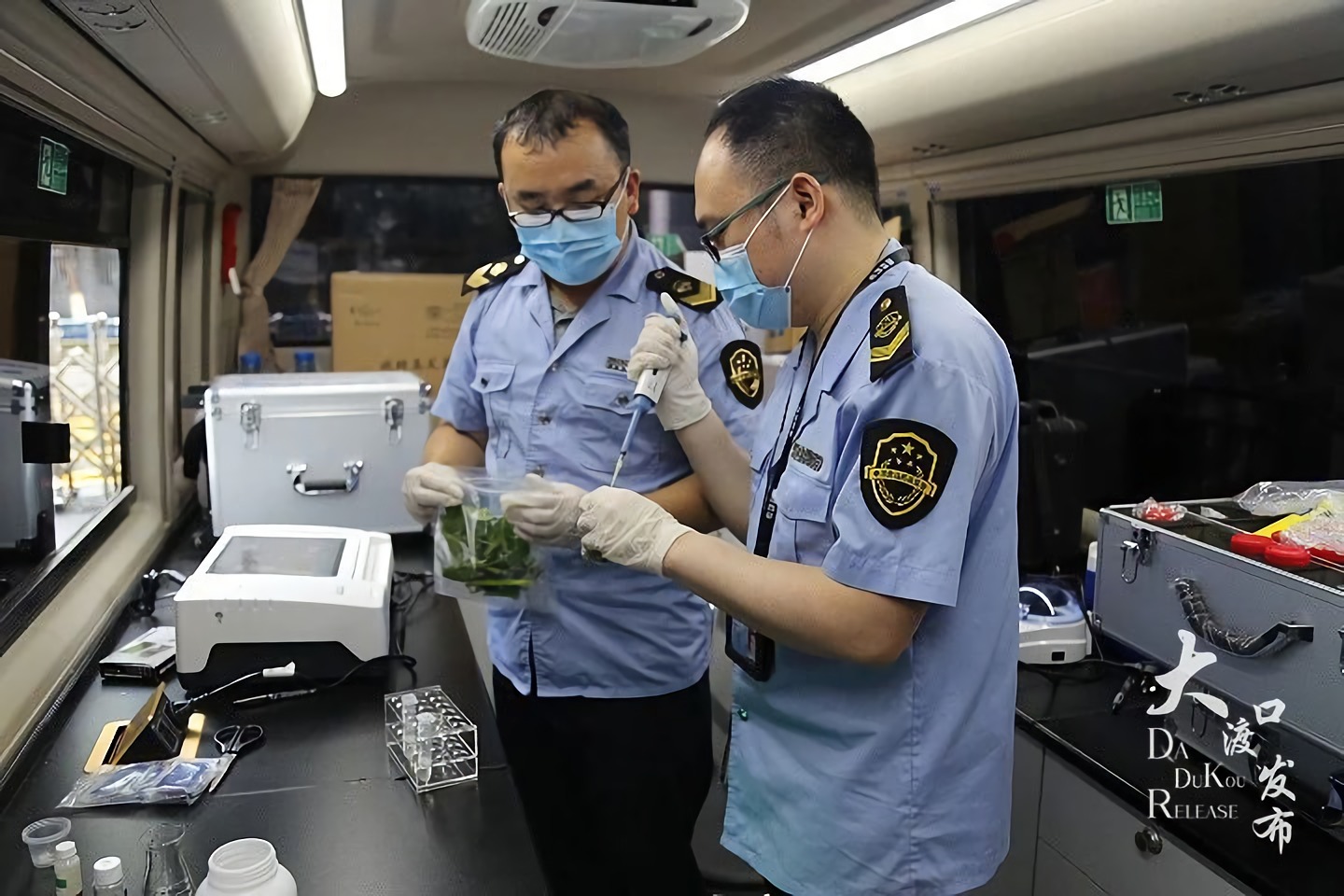 重庆一周大事件：点赞时代楷模毛相林，李雪芮回乡创业，气温骤降