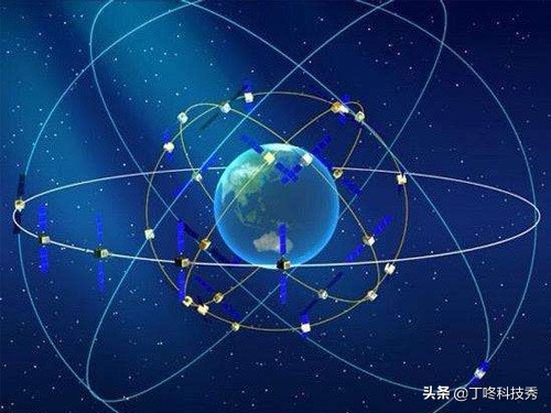 北斗发射计划为何推迟？同一天美国发生断网，