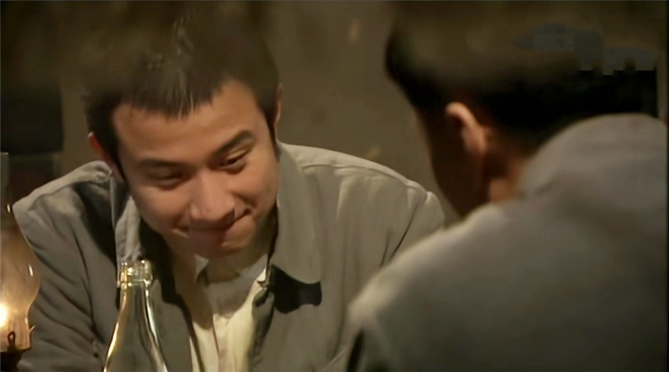 张若昀与父亲张健，一个解绑后越来越红，一个