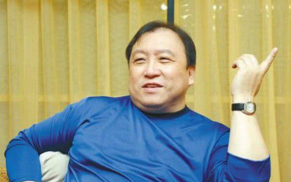 他是王晶的父亲，港片的祖师爷，去世时能让谢贤黄日华为其扶灵