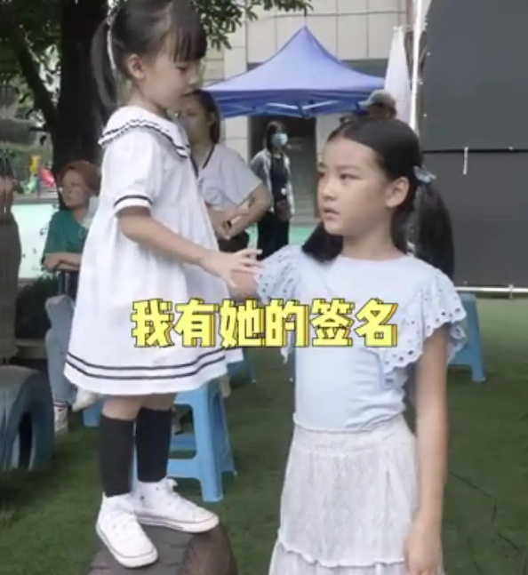 Wang Shengdi chases after a star to succeed: Zhang Zifeng raise one's hand is cast sufficient show a care, little sister one face feels extremely flattered