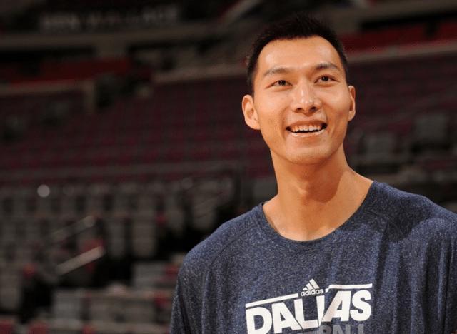 篮网当初为何不惜亏钱也要送走阿联？说出来你