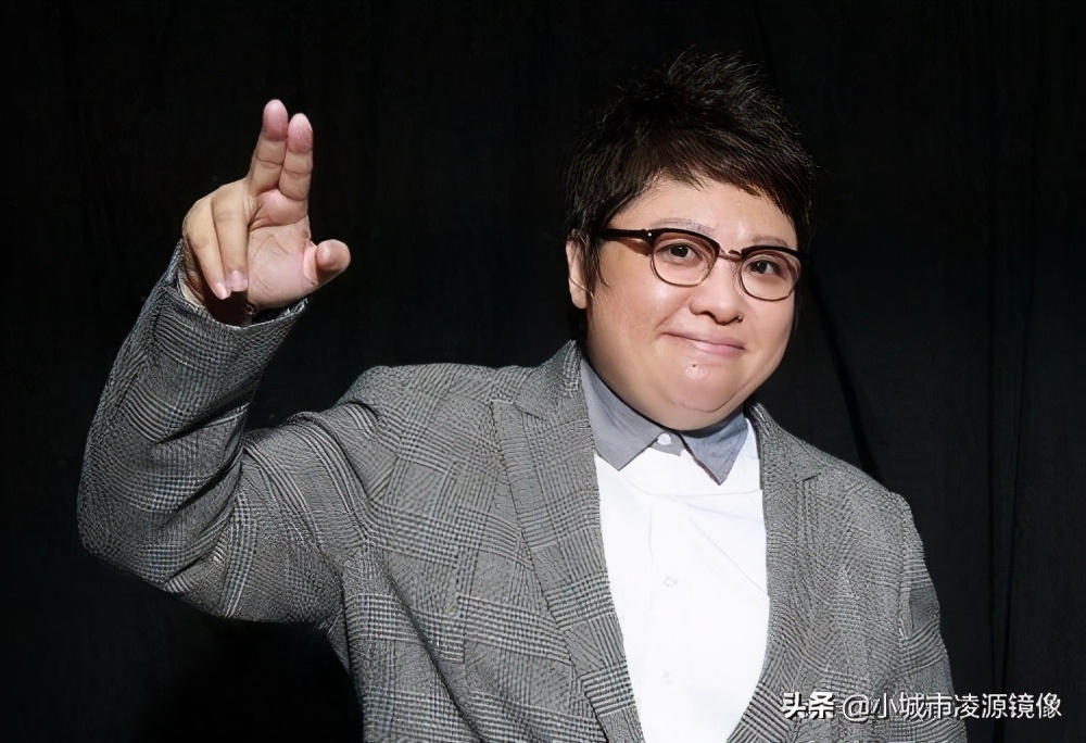 王一博放假三天全部做公益，韩红发文称赞王一博，你真的让人爱