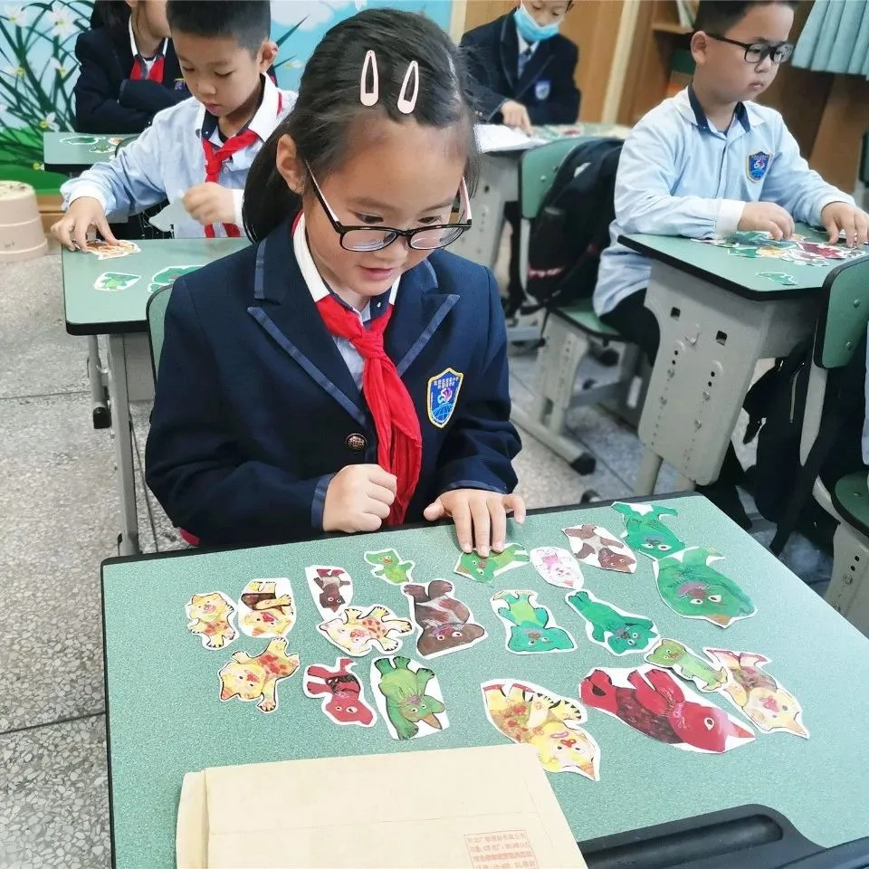 绘本点亮课堂 阅读润泽梦想——双流实小外国语学校数学组教研活动
