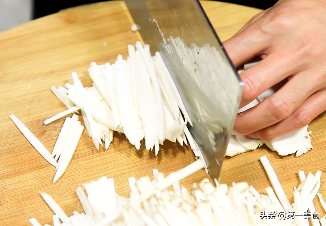 图片[3]-家常杏鲍菇烧肉做法  好吃又下饭-起舞食谱网