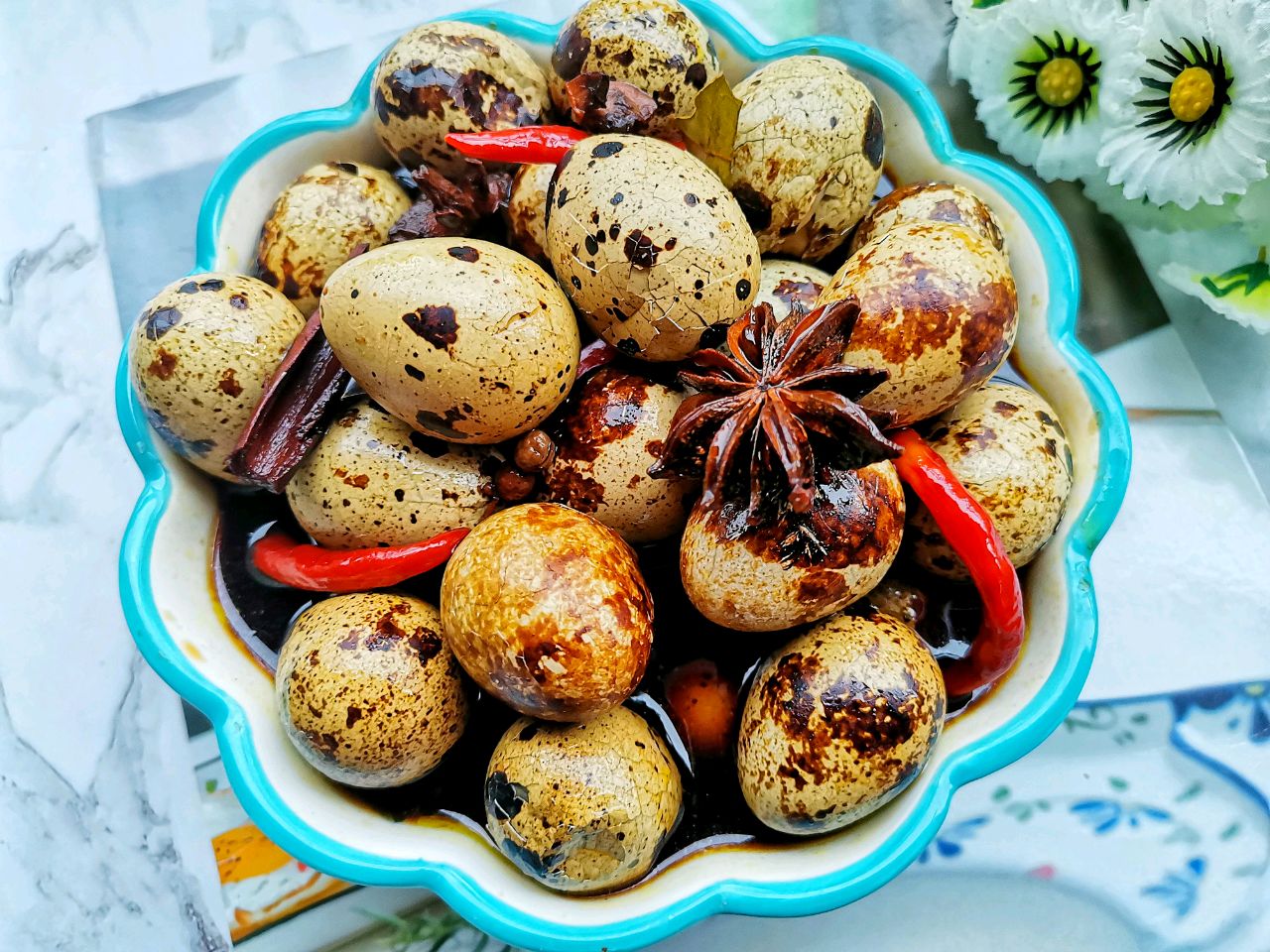 家常五香卤鹌鹑蛋，做法简单，Q弹好吃，一口一个停不下来
