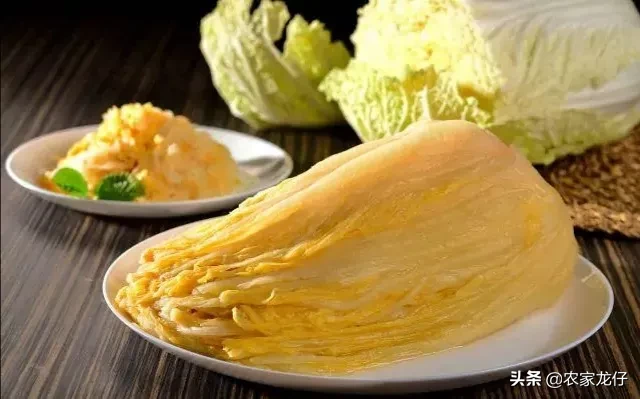 猪肉降下来了,大葱、白菜又涨价了?白菜再不是“白菜价”