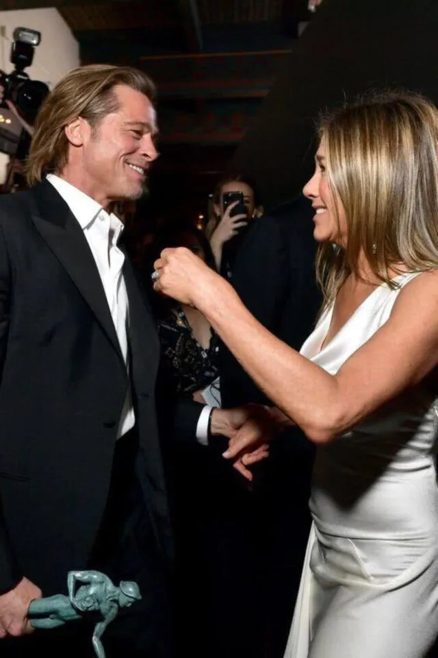 56岁布拉德·皮特好莱坞男星和33岁澳洲美女迎新恋情