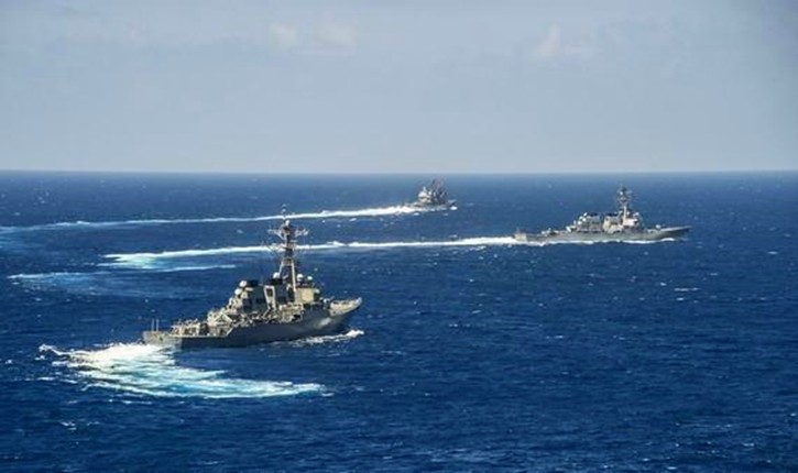 两艘航母制霸亚太的时代过去了！中国冲破围堵，美国军舰却不够了