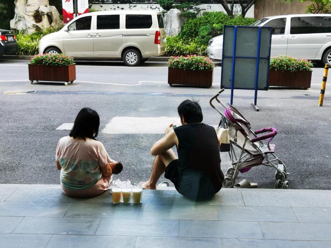7个月大的宝宝命悬一线！胆小爸爸捐肝让这位“镜面”宝宝重生