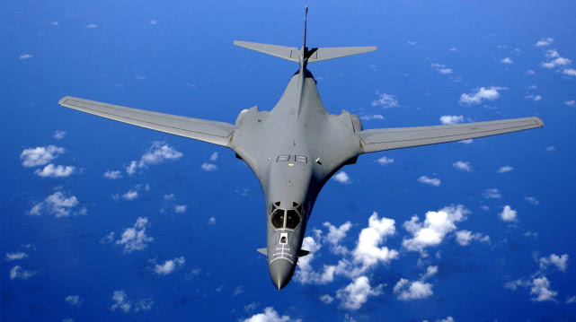 直击命脉！美军轰炸机瞄准俄绝密基地，俄军反