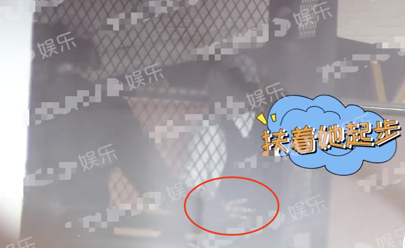 沈月戀情疑曝光，與《小美好》男配孫寧牽手，甜蜜互動像偶像劇