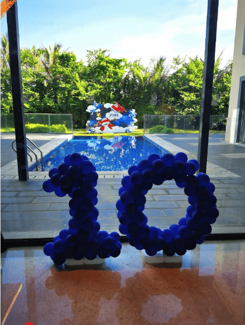 赵文卓夫妇庆儿子满10岁，13岁大女儿身高超妈妈，一家五口好有爱