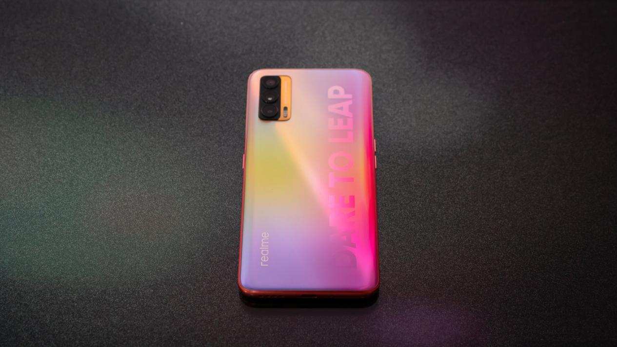 Millet " with a rustle quiver " , realme V15 is behaved integratedly really more sexual price is compared