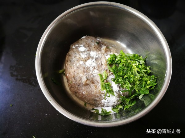 包不完的饺子皮别浪费，教你做个鱼肉烧麦，简单好做，忒好吃