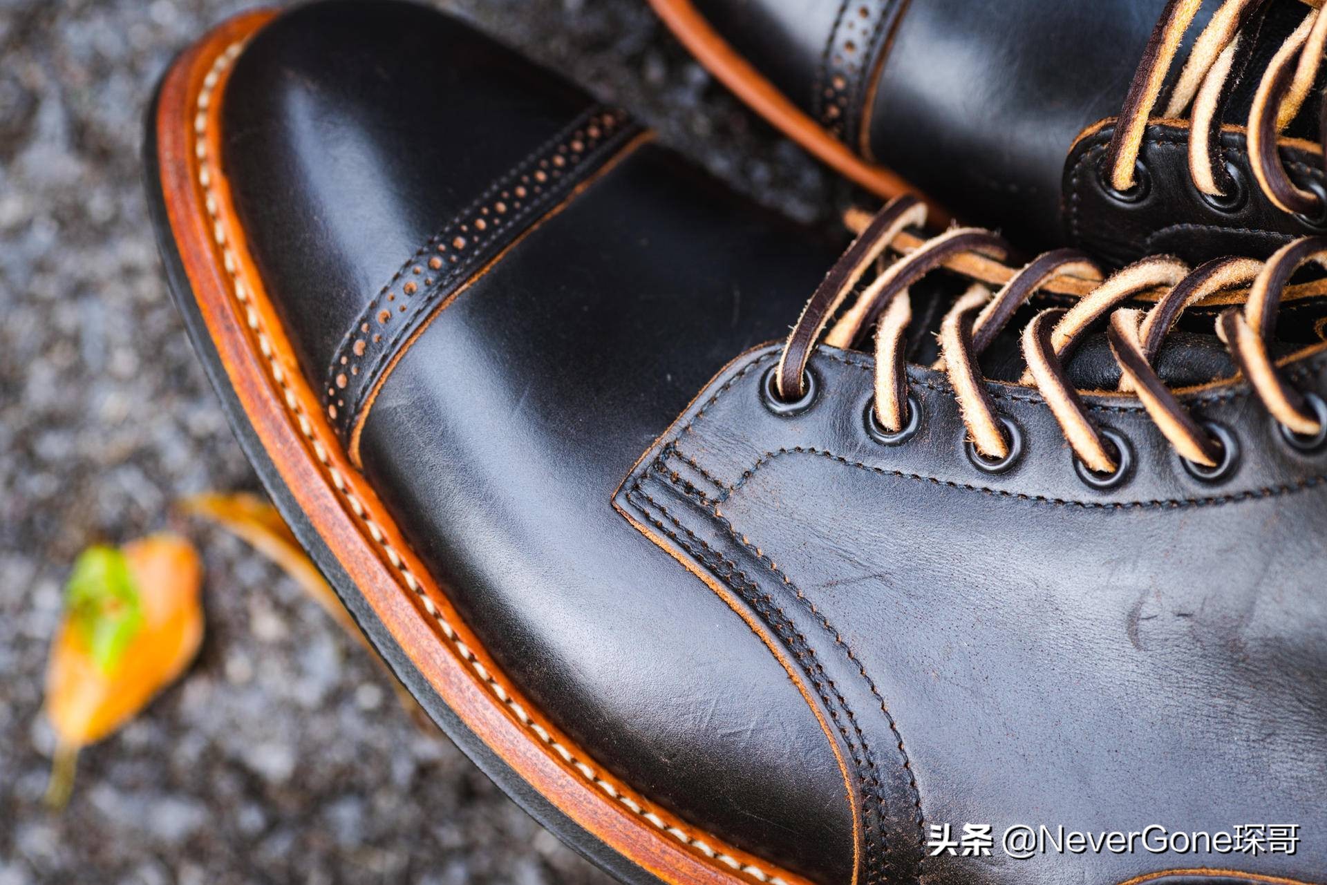 搞双“奢侈品”工装靴穿穿吧——Viberg 2030 固特异版本