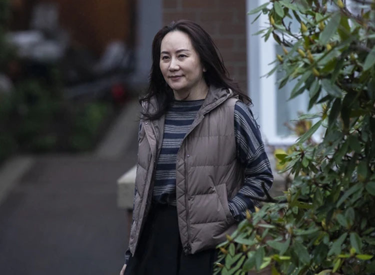 孟晚舟夫妇再同框！老公西装革履气质佳，默默