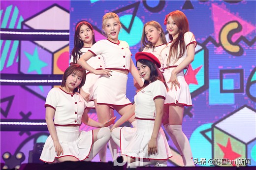 「bnt PHOTO」《冠军秀》10日现场公开 TWICE夺得本周一位