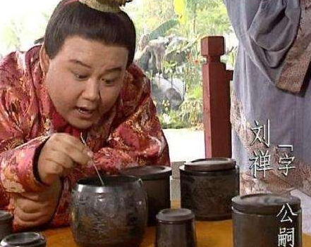 三国中遇到过刺客的名人，若有一人被杀成功，