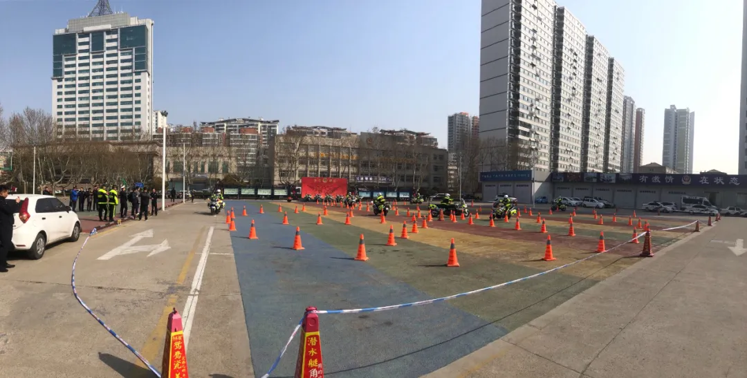 向党和人民报告——临沂交警铁骑大队举办警营开放日活动
