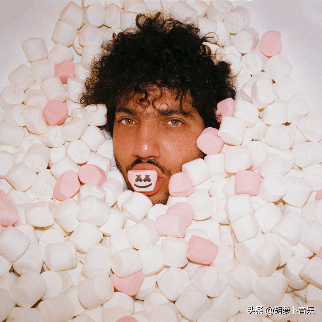 Gaga|阿黛尔离婚 Gaga或与小猪佩奇合作？