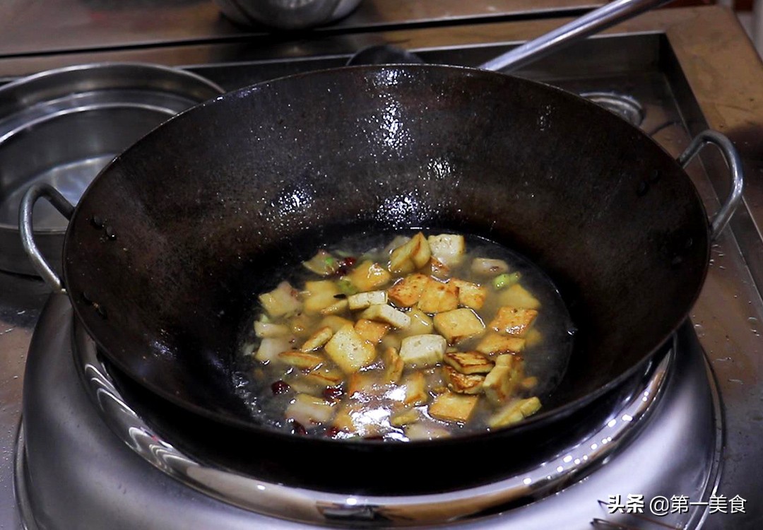 图片[6]-【五花肉煎豆腐】做法步骤图 厨师长分享秘制做法 金黄香酥又-起舞食谱网