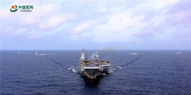 歼-15高频起降山东舰画面公开，入列一年双航母