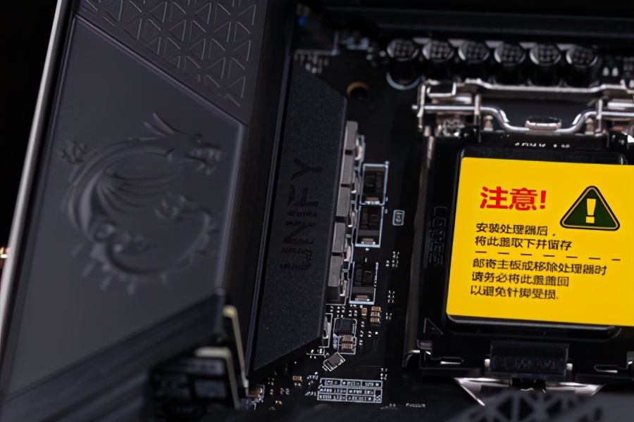 微星MEG z590i unify主板评测：掌控超频和雷电的顶级itx小板