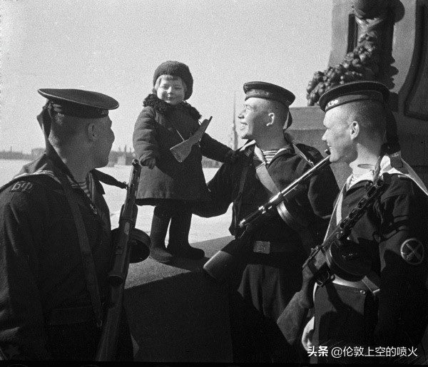 发生在波波沙之前的故事——苏联早期冲锋枪发展小史